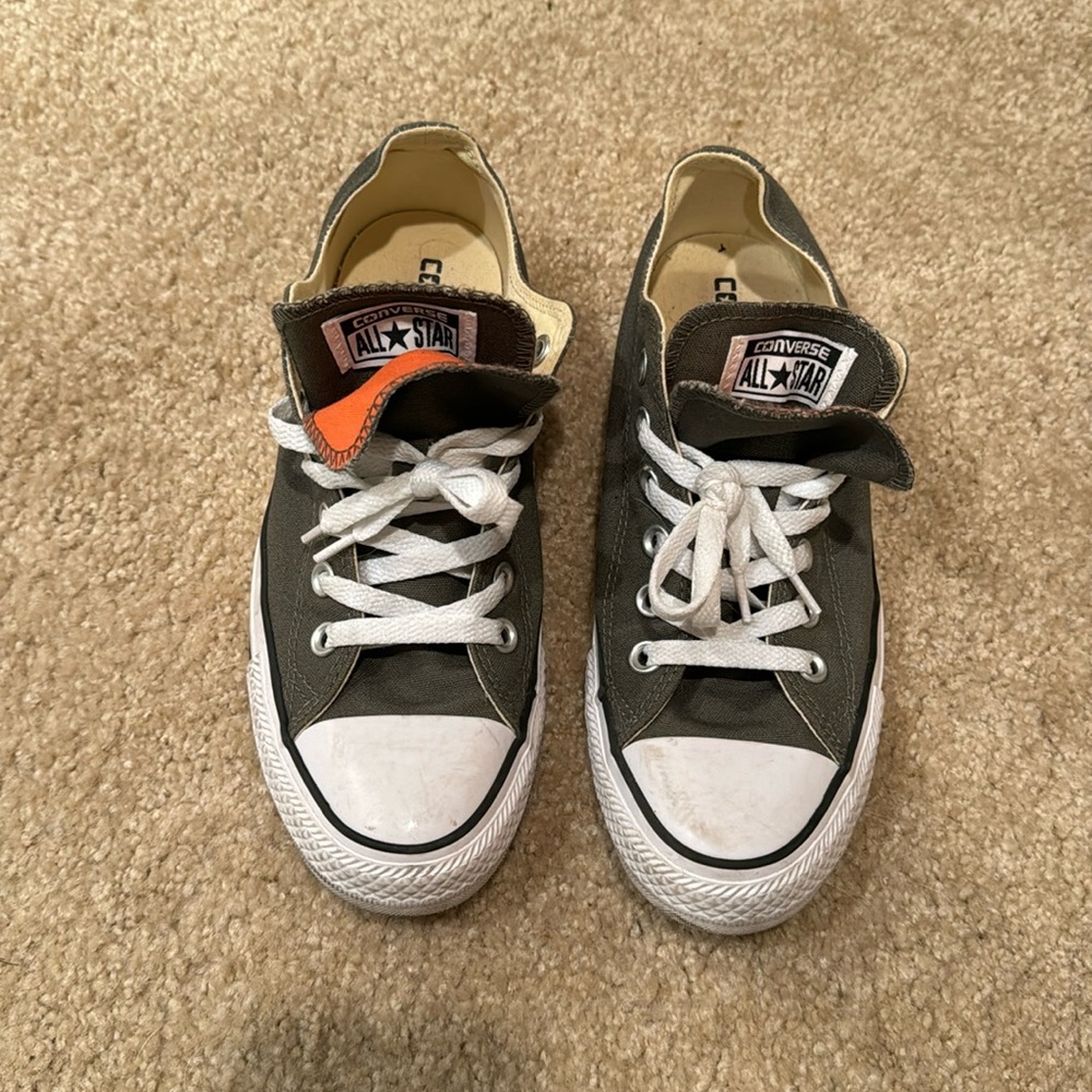 Grey Unisex Low top Converse - US Men’s 6 Women’s 8